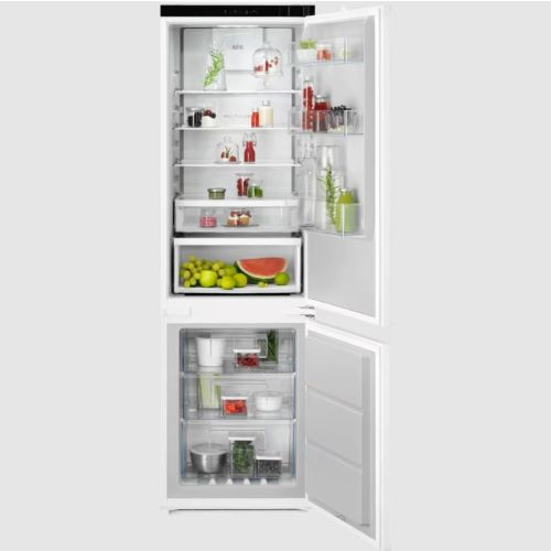 Produit EcoLine – Série 6000 – Réfrigérateur Combiné Encastrable – Le bandeau Ec